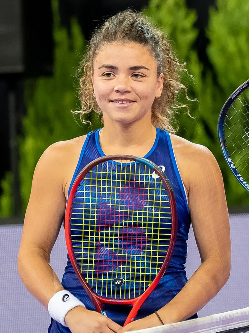 Jasmine Paolini Net Worth 2026 - Italy's Breakthrough Champion Capitalizes on Golden Year